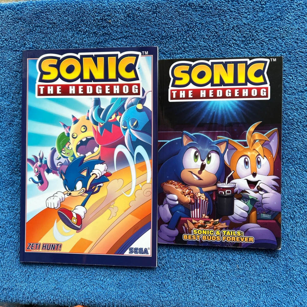 Lot of 2 IDW Comics Sonic the Hedgehog TPBs, Zeti Hunt! & Sonic&Tails: Best Buds
